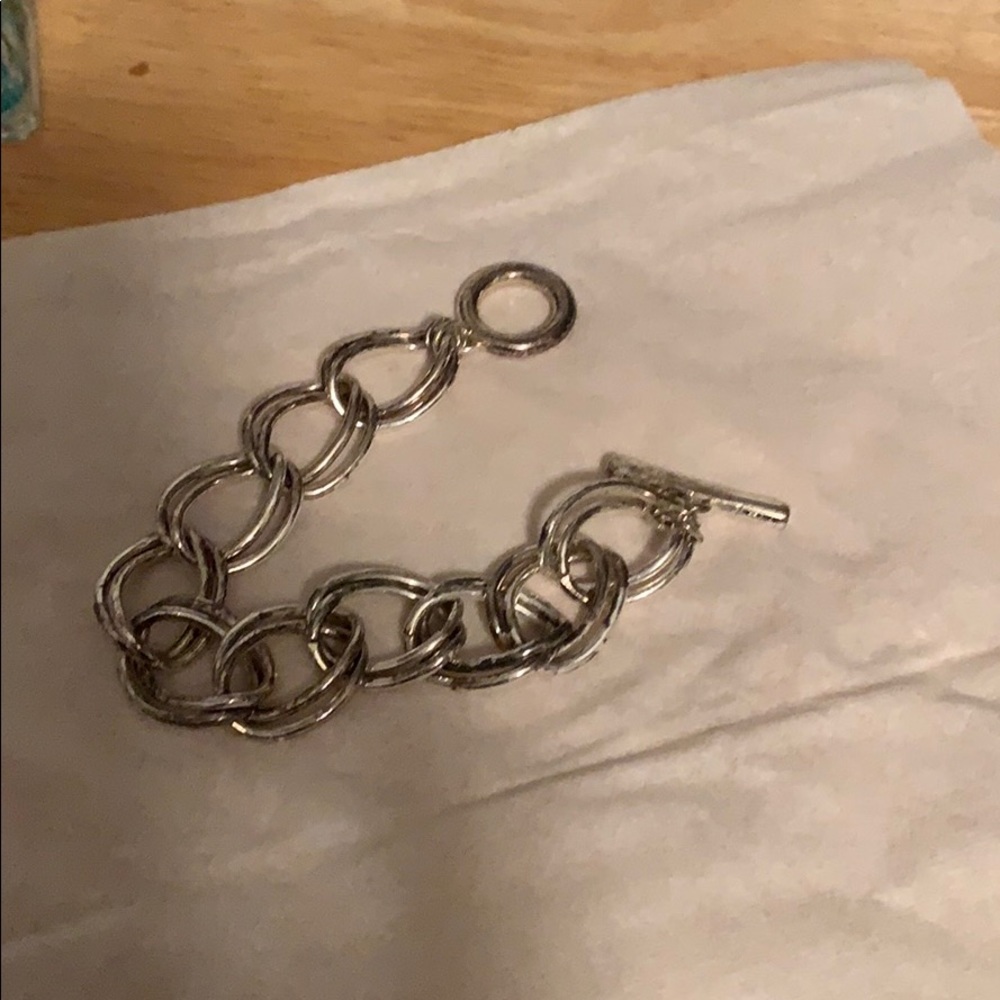 Twist bracelet